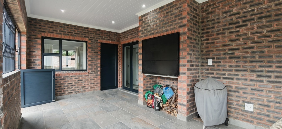 4 Bedroom Property for Sale in Dana Bay Western Cape